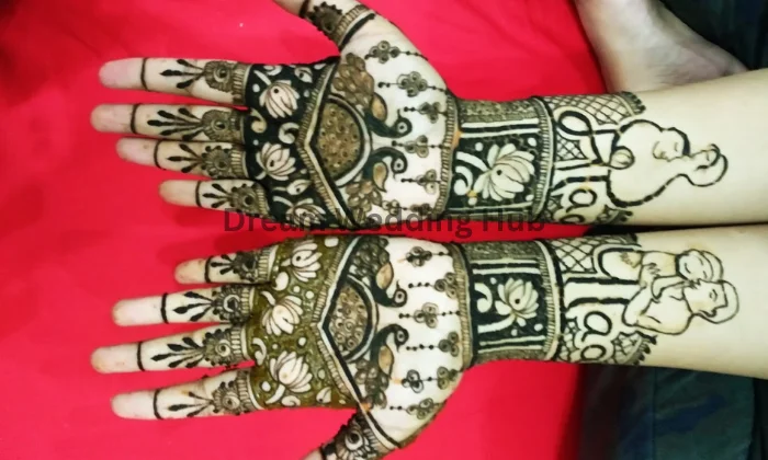 Radhika Mehandi Artist